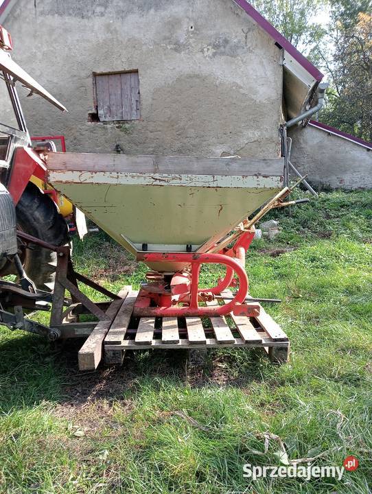 Sprzedam rozsiewacz RAU Kometa ZS600N Ziębice