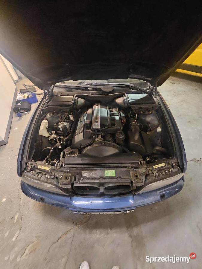 Bmw E39 kombi niebieska seria 5 kombi hak i LPG Elbląg