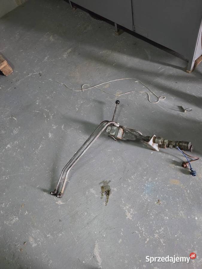 Rozdzielacz hydrauliczny do Ursusa c330