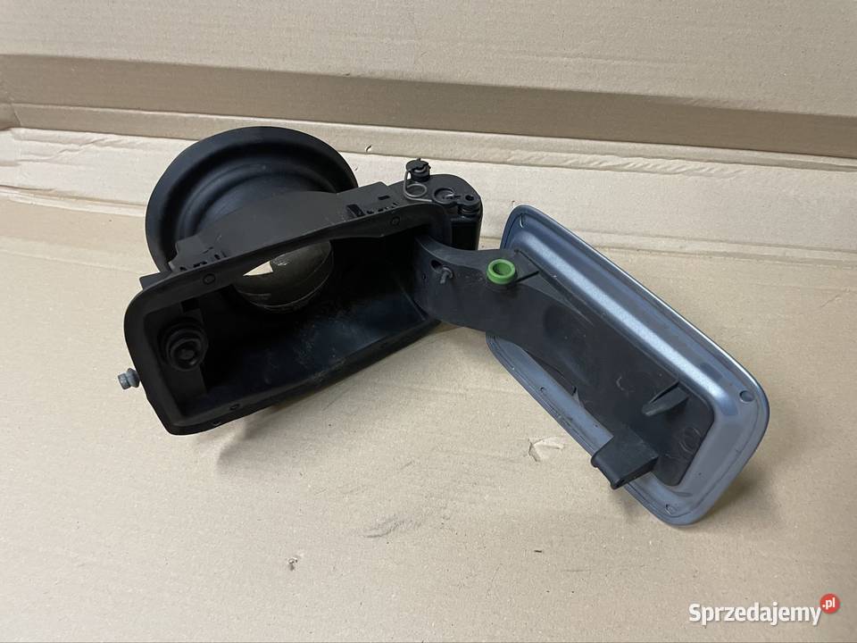 7073961 Klapka wlewu paliwa bmw 3 e90 e91 Szczecin sprzedam