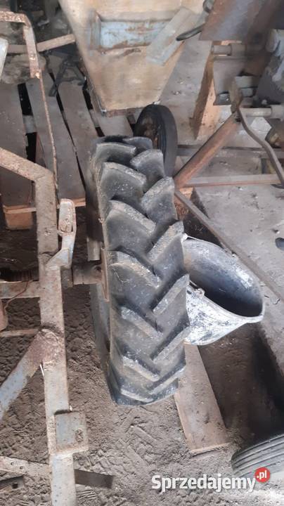 Rozsiewacz KOS nieuszkodzony Rębielice Królewskie