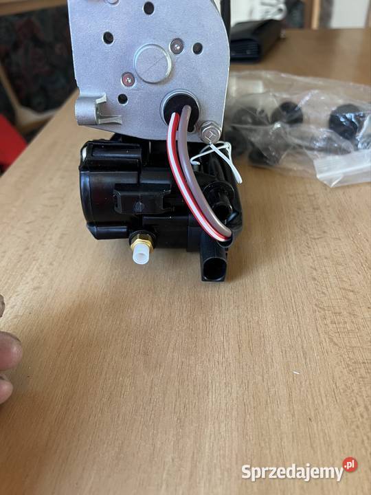 Kompresor zawieszenia pneumatycznego Jelenia Góra sprzedam