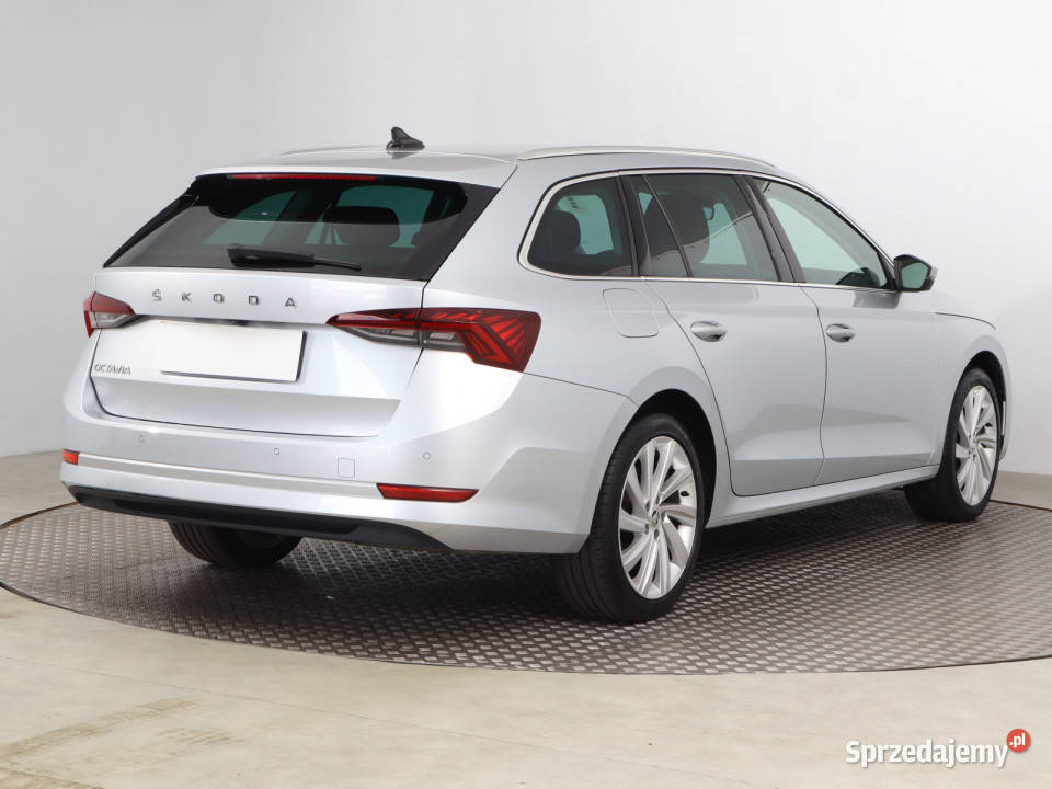 Skoda Octavia 15 TSI asystent parkowania Piaseczno sprzedam