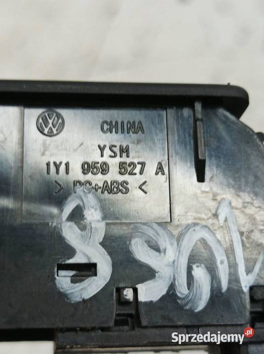 PRZEŁĄCZNIK KLAPY BAGAŻNIKA 1Y1959527A VW Panele sterowania, przełączniki