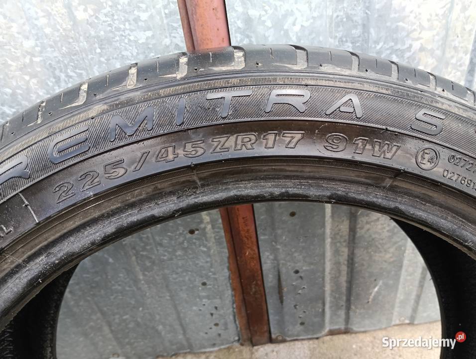 Opony letnie 2 22545R17 Pozostałe Drążdżewo Nowe