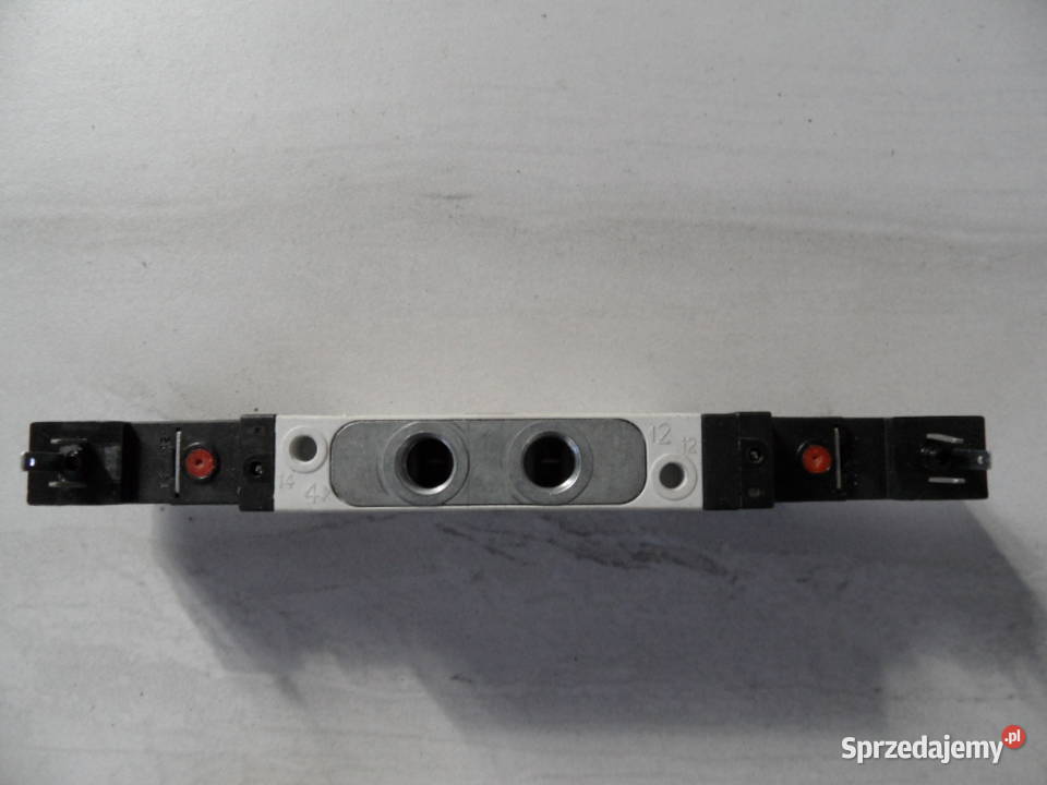Elektrozawór Rexroth 0820 061 111