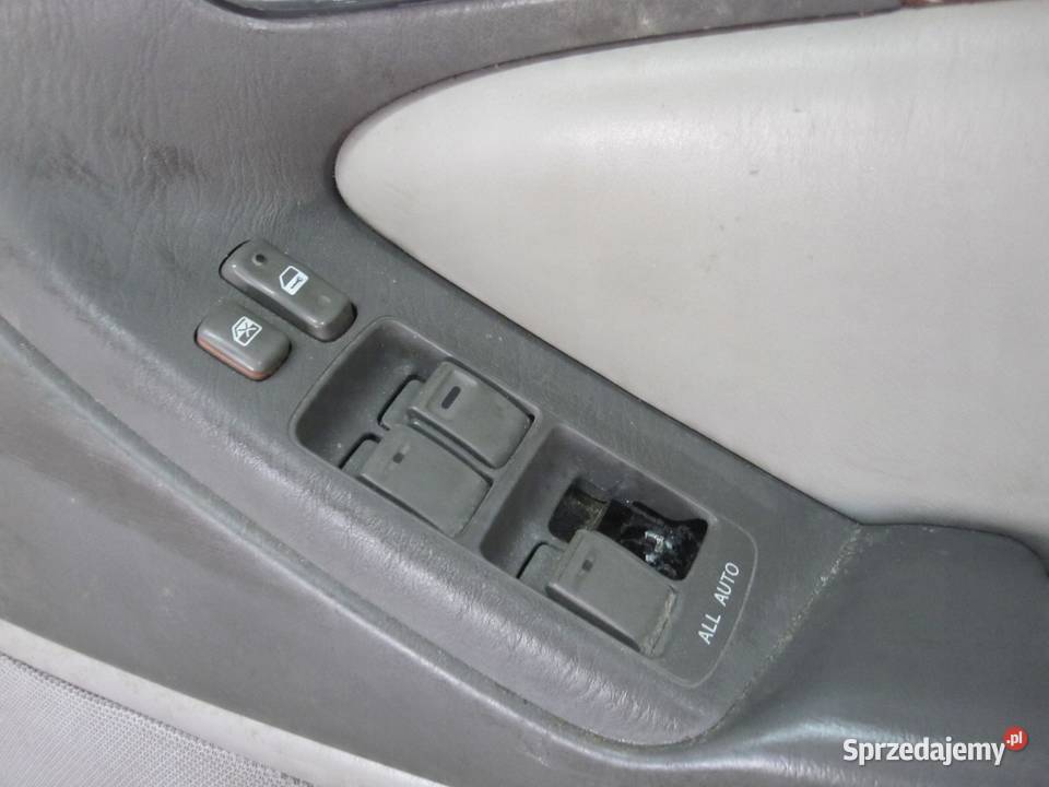 LEXUS GS II 01r drzwi prawe przód