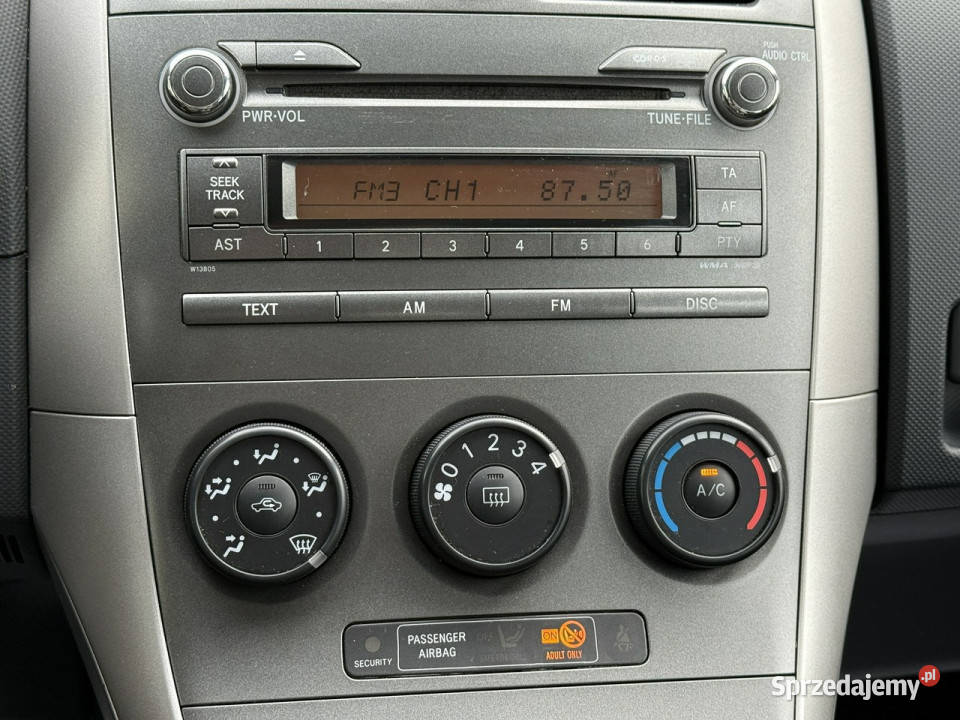 Toyota Auris 14D4D 90 czujnik parkowania Węgrów