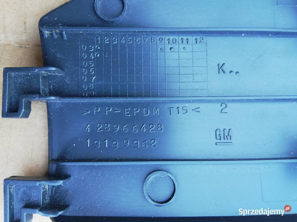 Zaślepka pasa fotela kierowcy Astra h Zafira B Szydłowiec