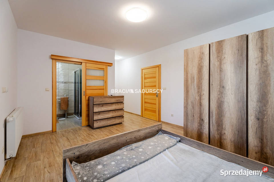 Dom wolnostojący 2077m2 Łomna Sprzedaż