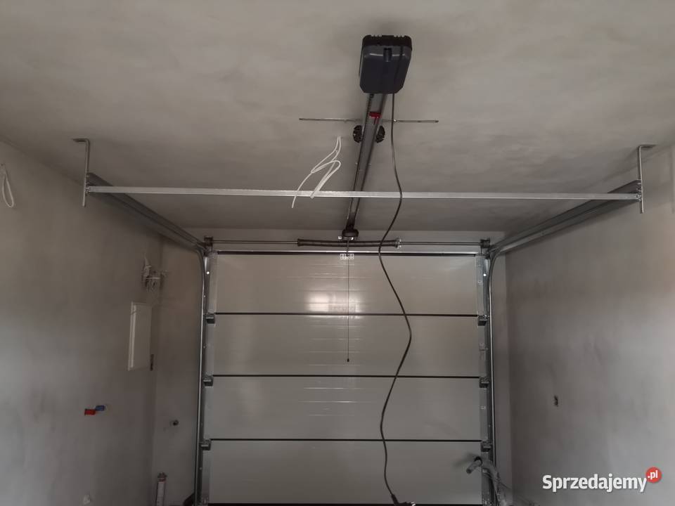 Napęd do bramy garażowej Montaż automat Sommer garażowa Nowy Sącz