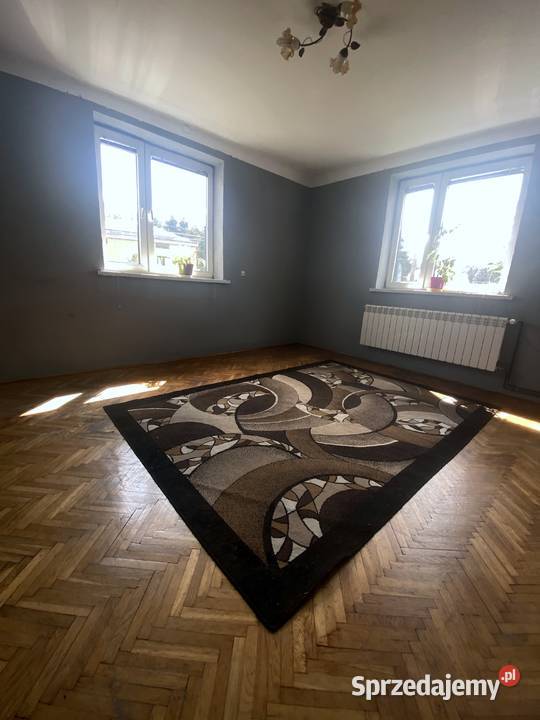 Dom z potencjałem budynek gospodarczy Moderówka