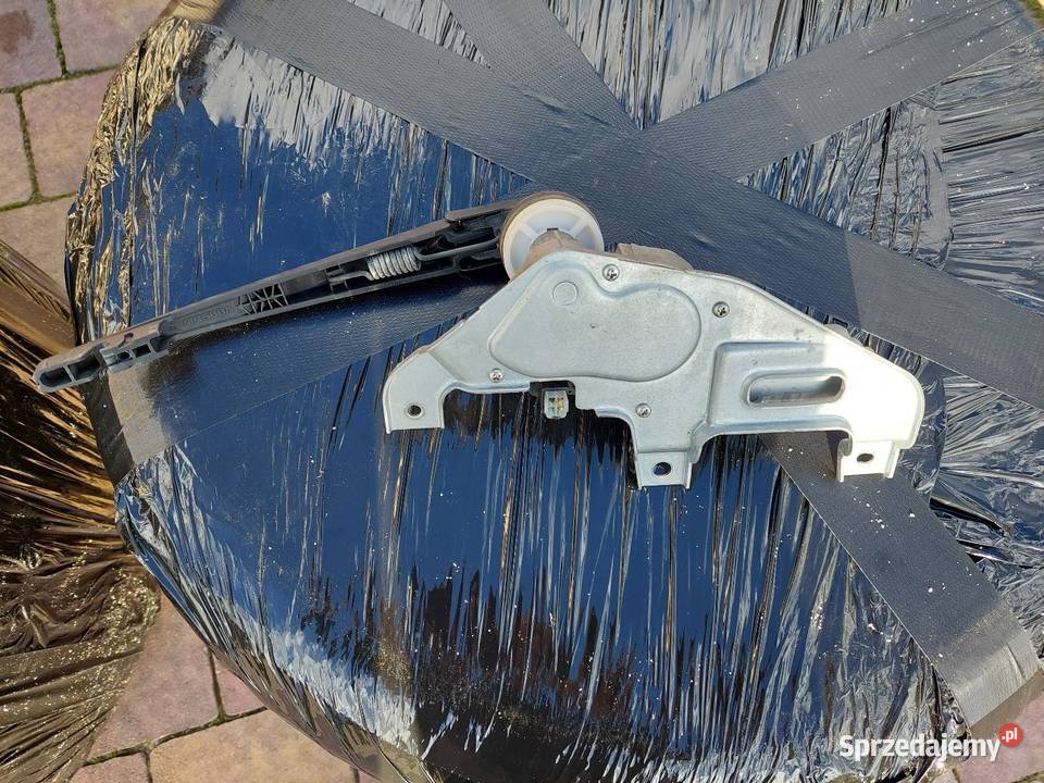 Suzuki Swift III MK6 silniczek wycieraczki tył dolnośląskie Kąty Wrocławskie