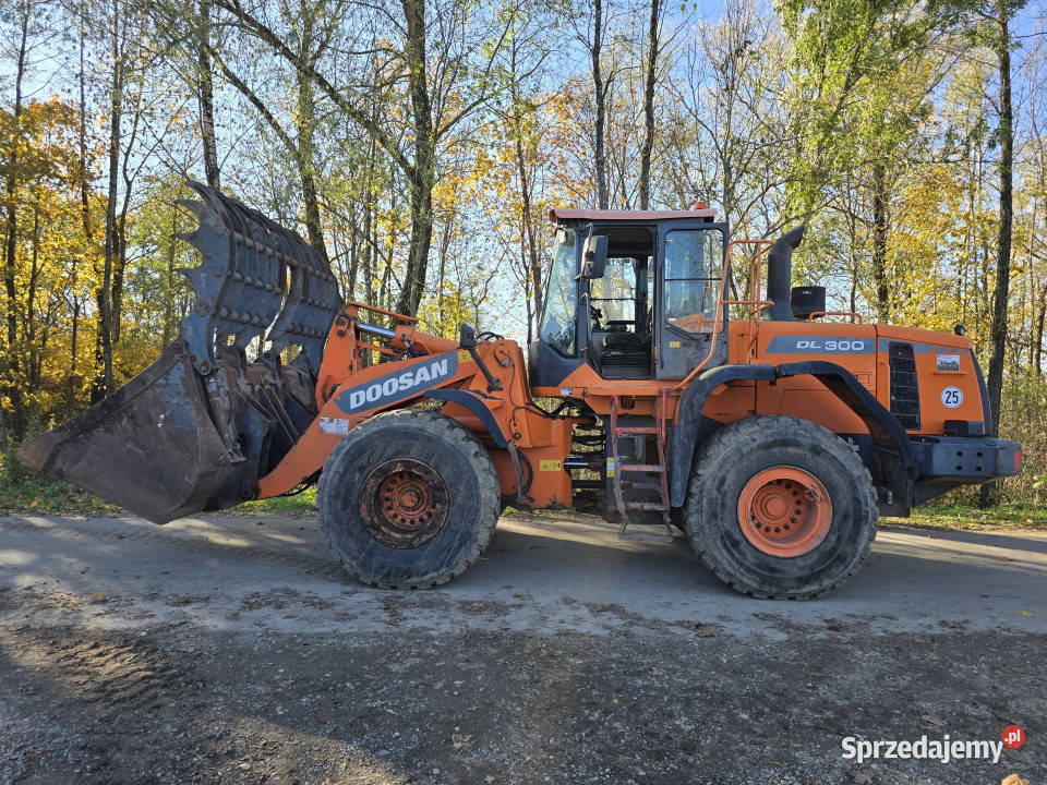 Ładowarka kołowa DOOSAN DL3003 5237 mth 2013 r nie Augustów