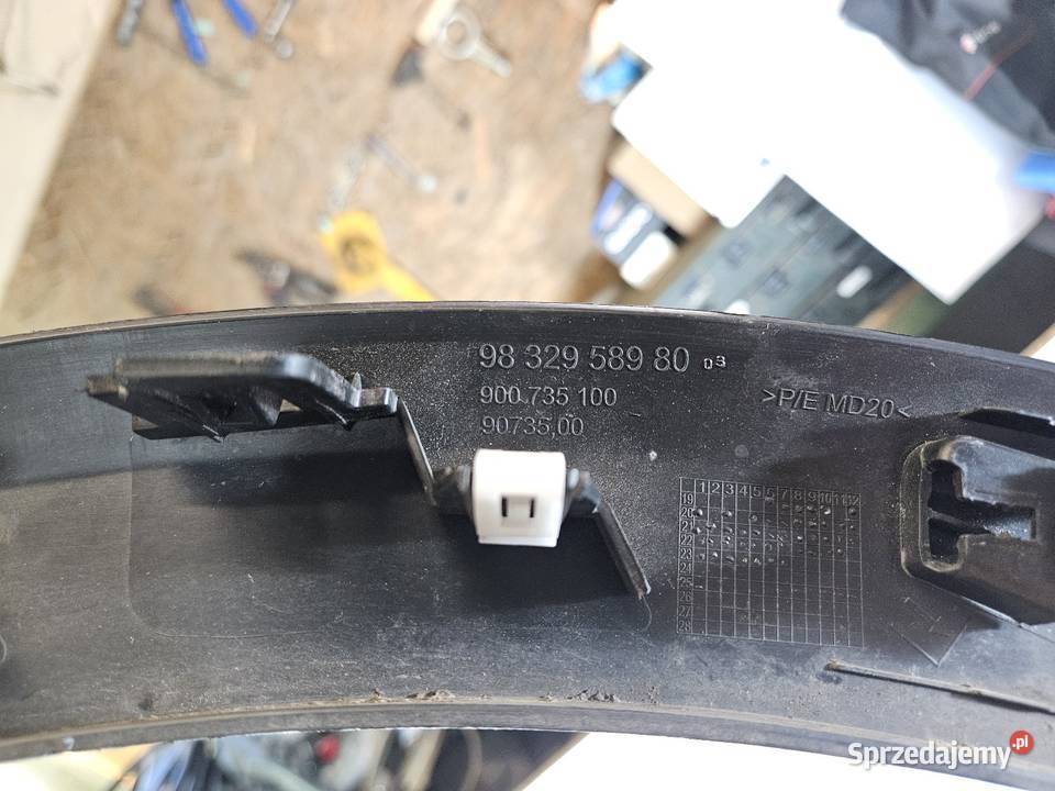 CITROEN C4 III LISTWA BŁOTNIKA PRAWY PRZÓD PRAWA Listwy i nakładki wielkopolskie Międzychód