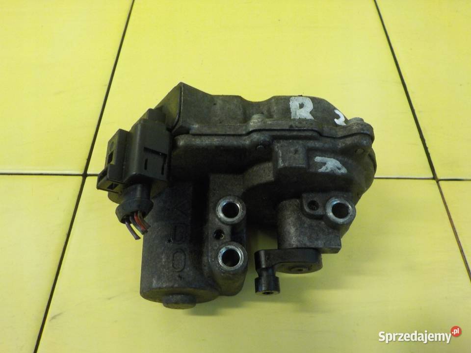 AUDI A8 D3 40 TDI 06r 275 ASE nastawnik klap