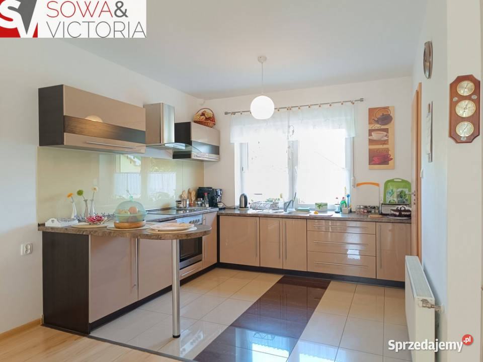 Komfortowy dom na Osiedlu Słonecznym 370.3m2 dolnośląskie Świebodzice sprzedam