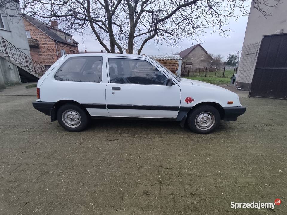 Suzuki Swift mk1 1987 automat zabytek żółte nieuszkodzony Konin