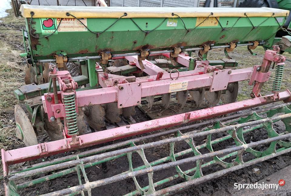 Siewnik do poplonów Unia Kraj mechaniczny nieuszkodzony Siewniki i sadzarki Ożarów