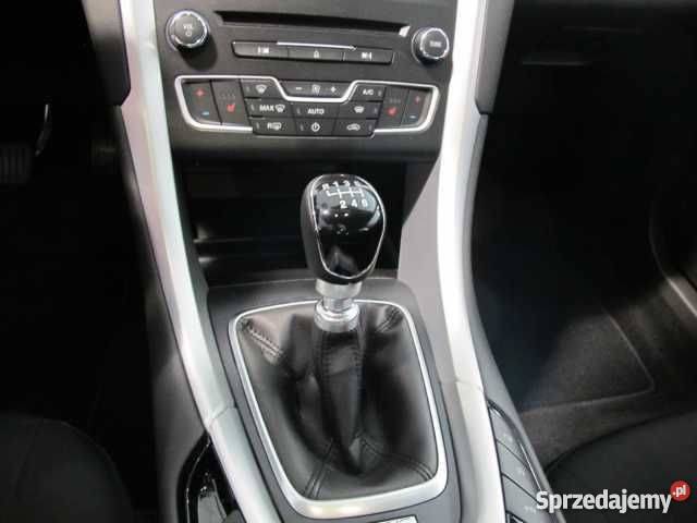 Do sprzedania Ford Mondeo czarny 0km Gdynia