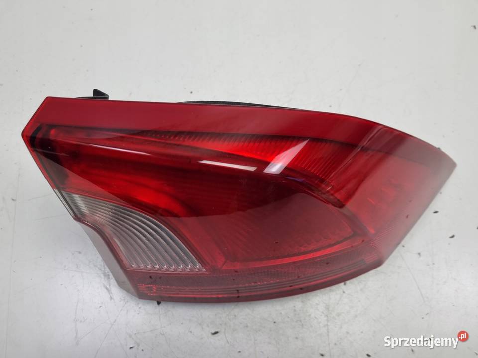 LAMPA PRAWA Volvo S60 II 1013r TYLNIA TYLNA osobowe Rudka