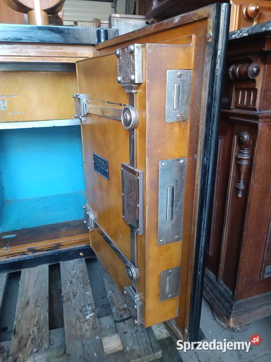 Stary wiedeński sejf Nawojowa