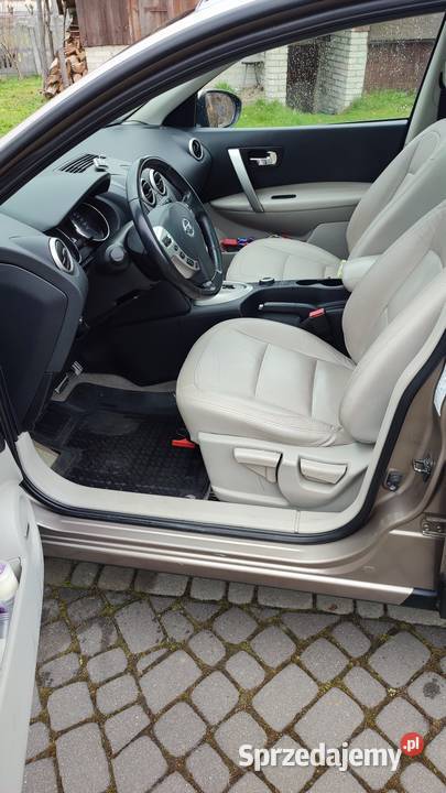 Nissan Qashqai 2 Tekna 7 osobowy automat 4x4 elektryczne lusterka Jeżowe