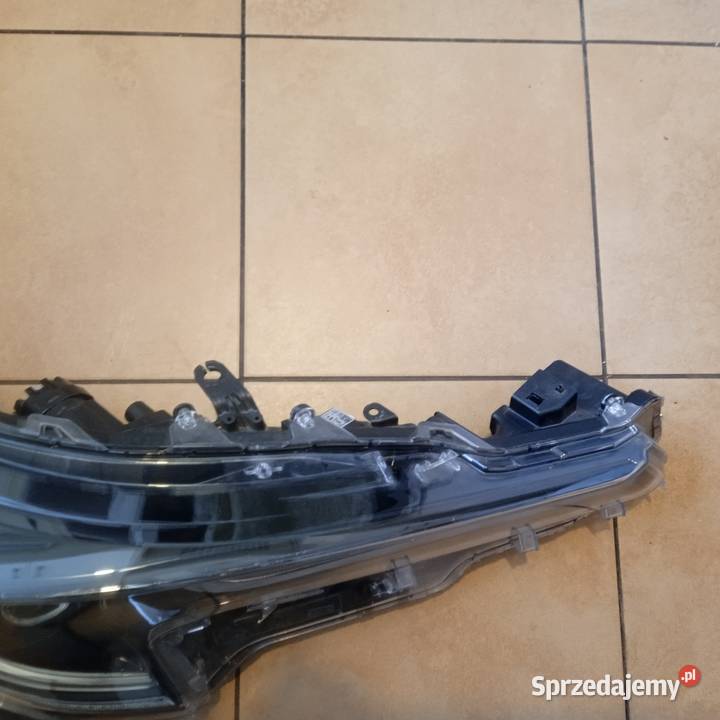 Toyota Corolla E21 LIFT FULL LED reflektor prawy osobowe Lampy przednie Wrocław sprzedam