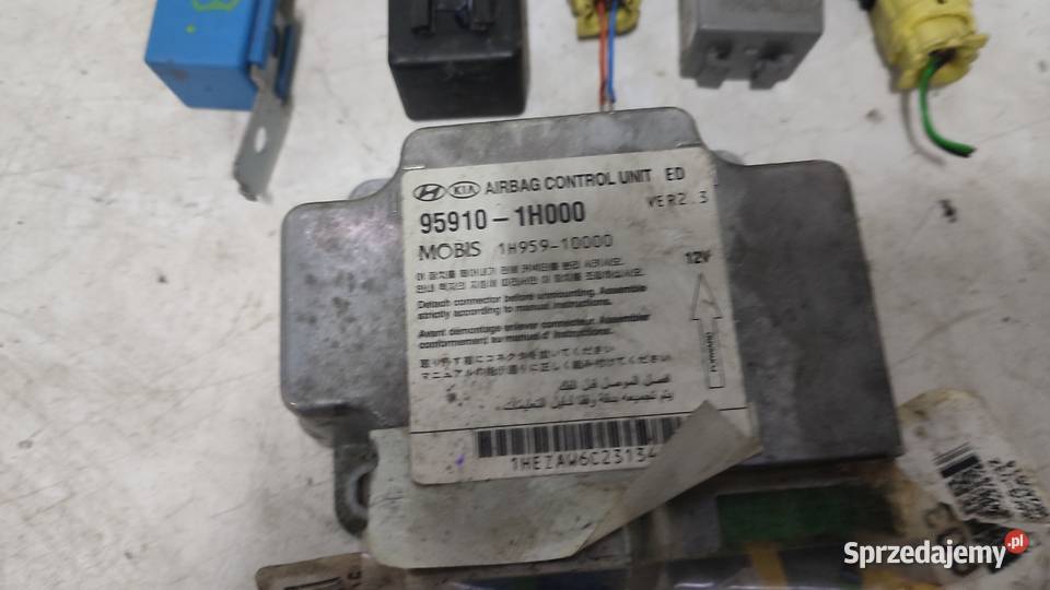 KIA CEED I 20CRDI SKRZYNKA BEZPIECZNIKÓW Włoszczowa