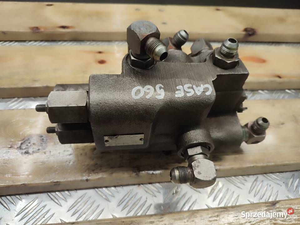 Rozdzielacz hydrauliczny JJB6000332 CASE 560 wielkopolskie Wilkowo sprzedam