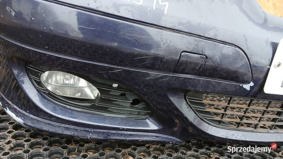 MERCEDES C KLASA W203 ZDERZAK PRZÓD HALOGEN C350 Zbierkowo