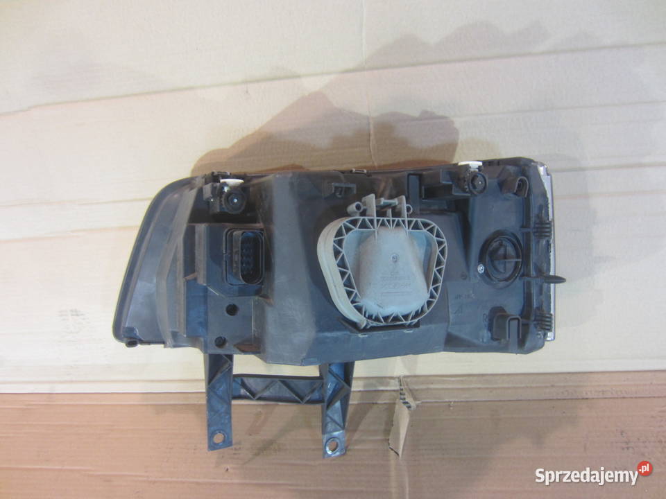 lampa prawa przód vw volkswagen transporter t5 lampy przednie Szczecin