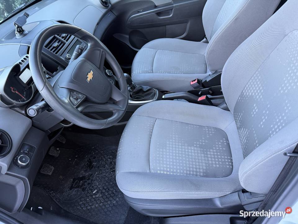 Chevrolet Aveo 2012 Niski przebieg Aveo Brudzeń Duży