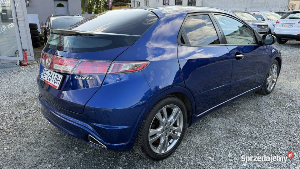 Honda Civic 18 Benzyna Moc 140 Zarejestrowany isofix Elbląg sprzedam