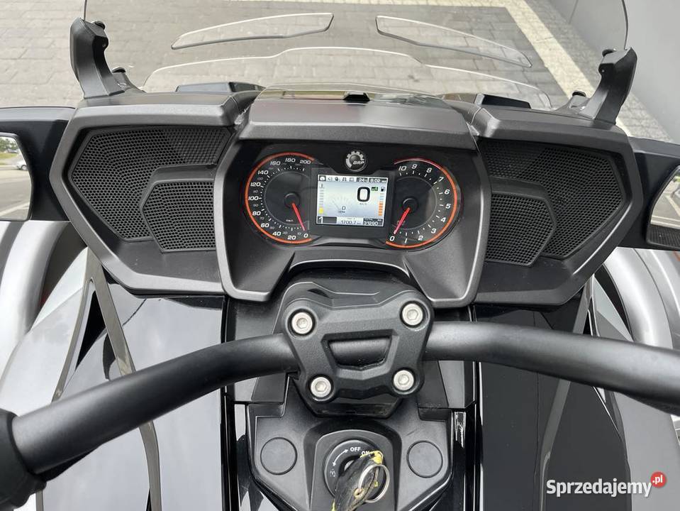 Zamiana sprzedaż nieuszkodzony Can-Am sprzedam