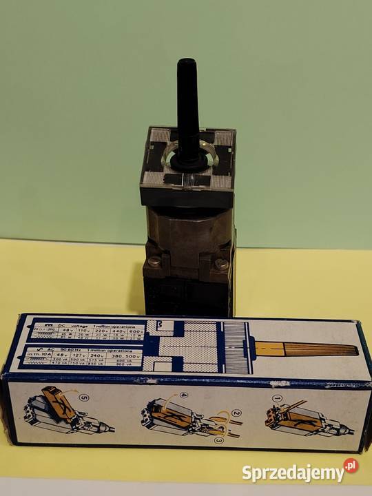 XDB 2 1111 Telemecanique 4 styki no Poręba sprzedam