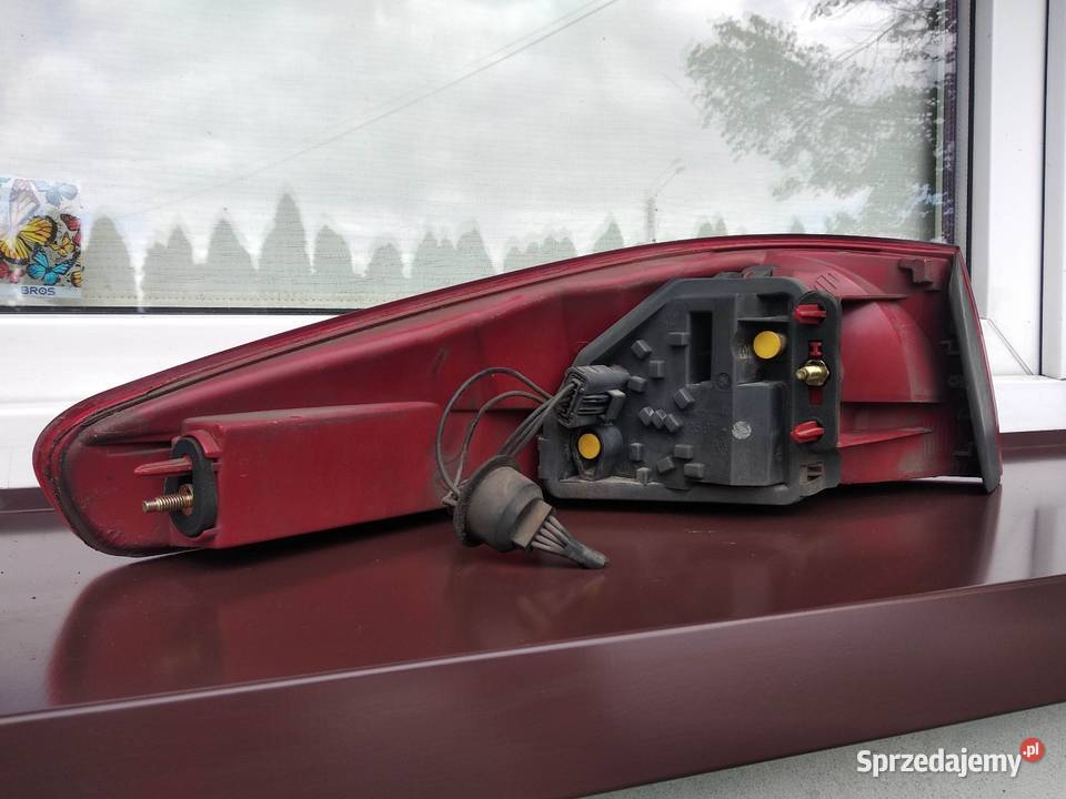 Peugeot 607 LIFT lampa tył tylna prawa narożna w Sieradz