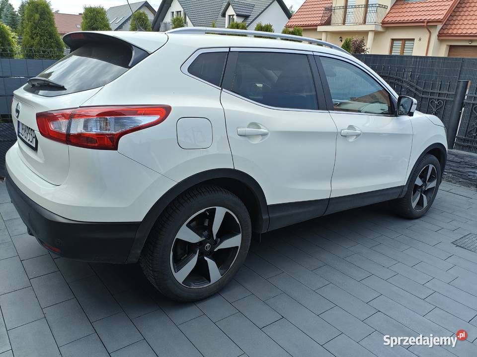 Nissan Qashqai Automat mały przebieg kamery 360 Dominów sprzedam