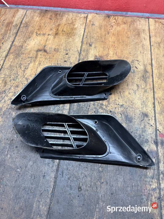 Wloty powietrza boczne Polski Fiat 126p FL ST Części montażowe łódzkie Gidle sprzedam