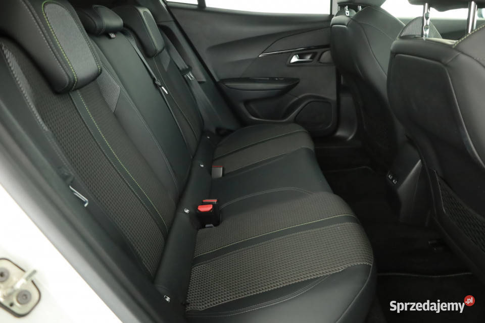 Peugeot e2008 50 kWh wielofunkcyjna kierownica Piaseczno sprzedam