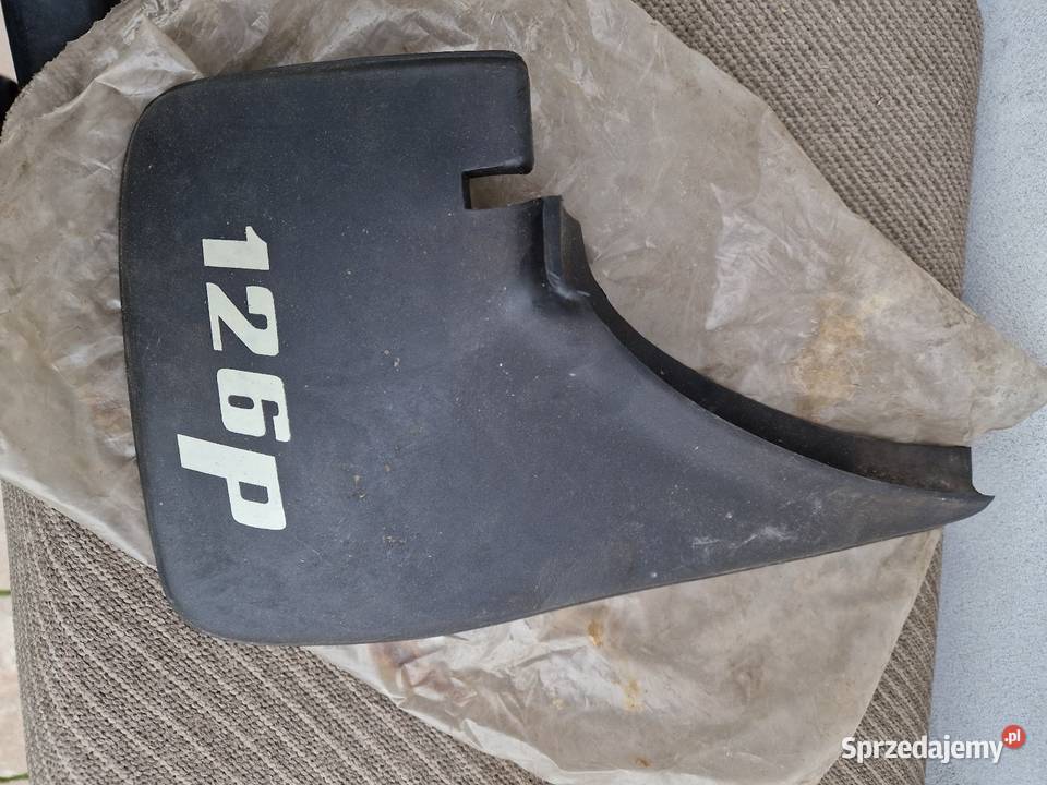 Fiat 126p chlapacz z prawy tylni z czasów PRL Wola Dębińska