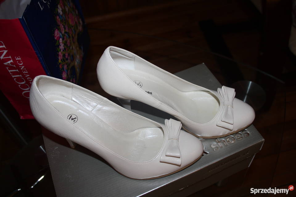 Mark Shoes 38 ecru Dębe Wielkie