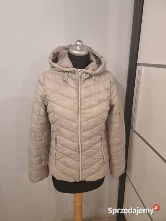 Lekka kurtka puchowa damska Stradivarius S