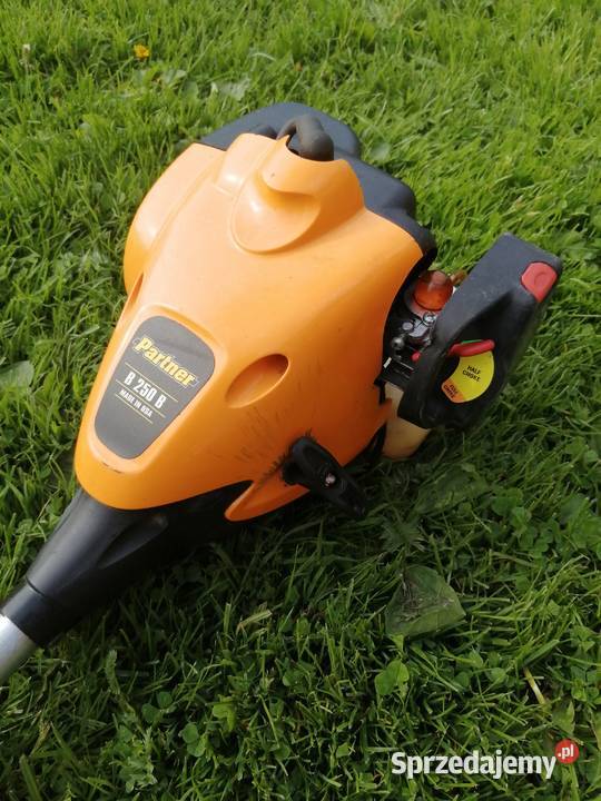 Sprzedam kosę podkaszarke spalinowo Partner B