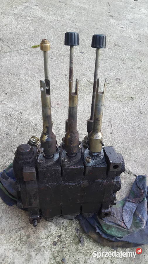 Rozdzielacz hydrauliczny MF 3 sekcyjny wywrot mazowieckie Pułtusk