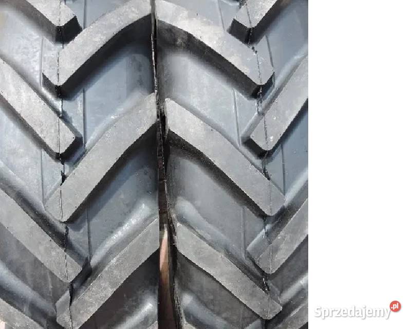 Opony 124 32 Ferguson 124 32 nowe gwarancja 18 Przeworsk