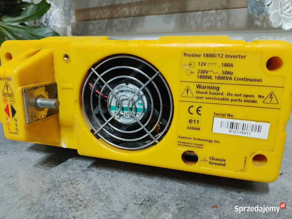 Przetwornica Xantrex 1800i 12V 1800W PANEL Pruszcz