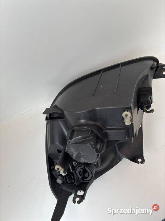 Ford fiesta mk6 LAMPA PRZÓD PRZEDNIA PRAWA Oświetlenie wielkopolskie sprzedam