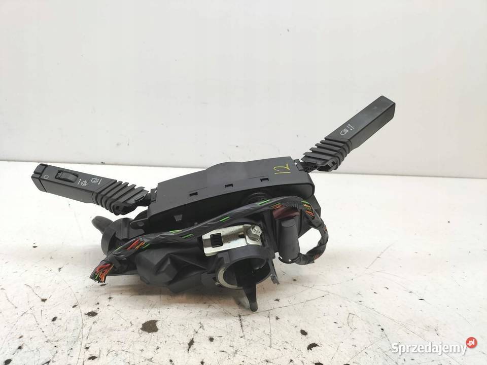 PRZEŁĄCZNIK ZESPOLONY 13132473 Opel Vectra III Rok produkcji 2003 Panele sterowania, przełączniki Wyposażenie wnętrza sprzedam