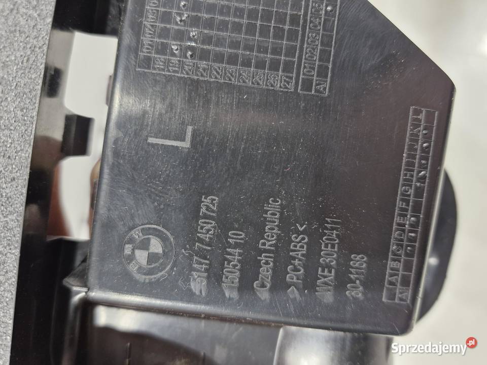 BMW G20 G21 OSŁONA LISTWA BAGAŻNIKA LEWY TYŁ osobowe